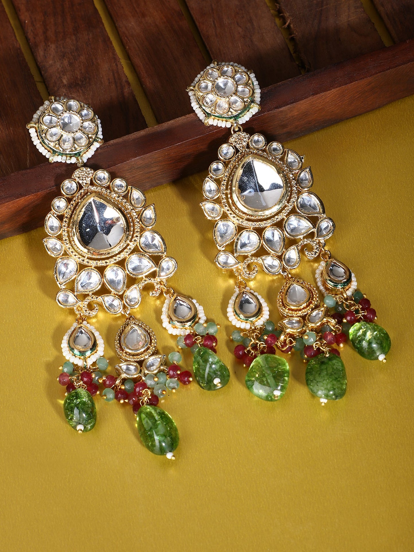 22KT Gold-Plated Kundan Chandelier Earrings - Auraa Trends - Chandelier Earrings - Auraa Trends Earring