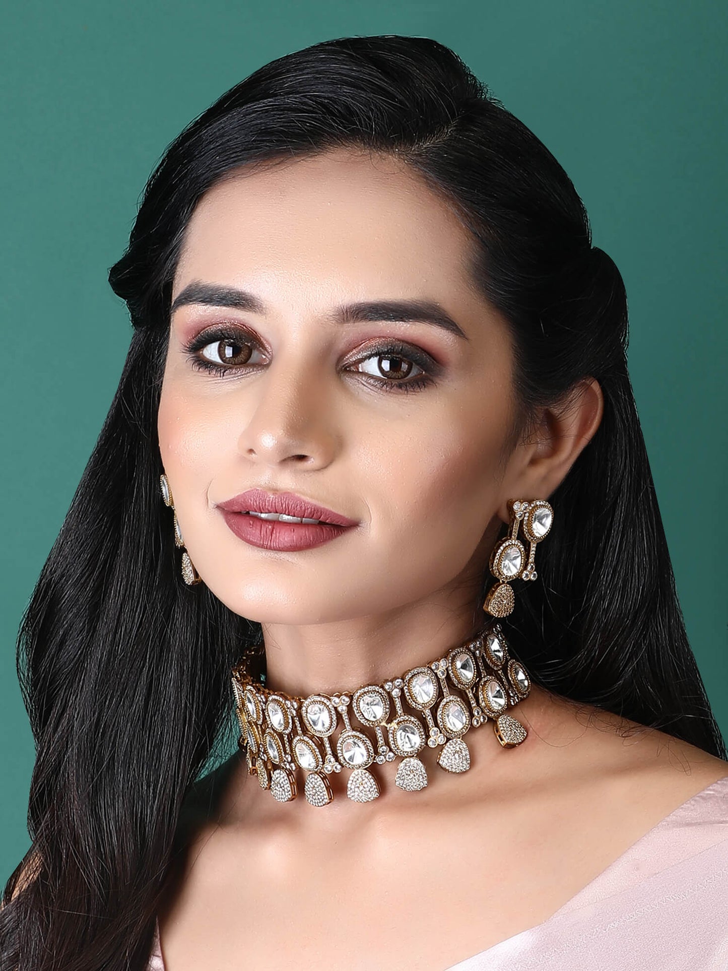 22KT Gold Plated Kundan Choker Necklace Set - Auraa Trends - choker - # - Auraa Trends - 22KT Gold Plated Kundan Necklace Set