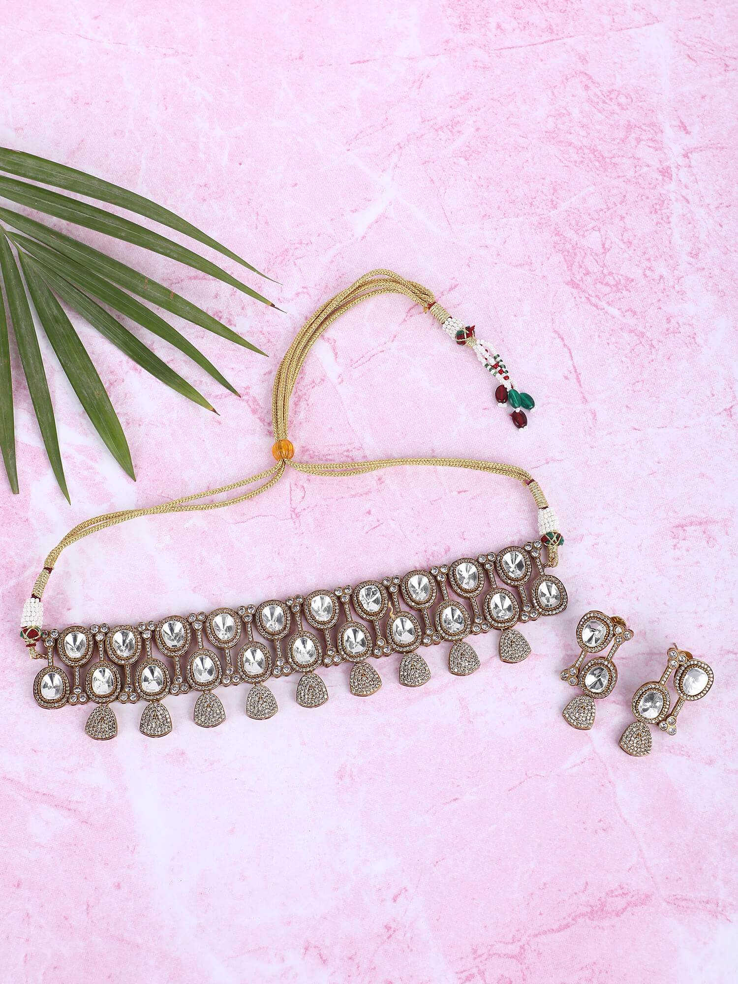 22KT Gold Plated Kundan Choker Necklace Set - Auraa Trends