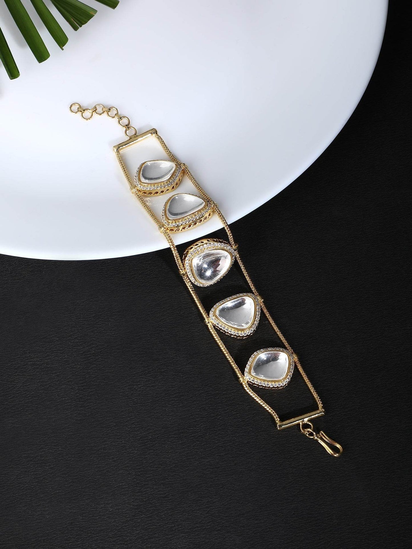 22KT gold Plated Kundan Classic Gold Bracelet For women and Girls - Auraa Trends