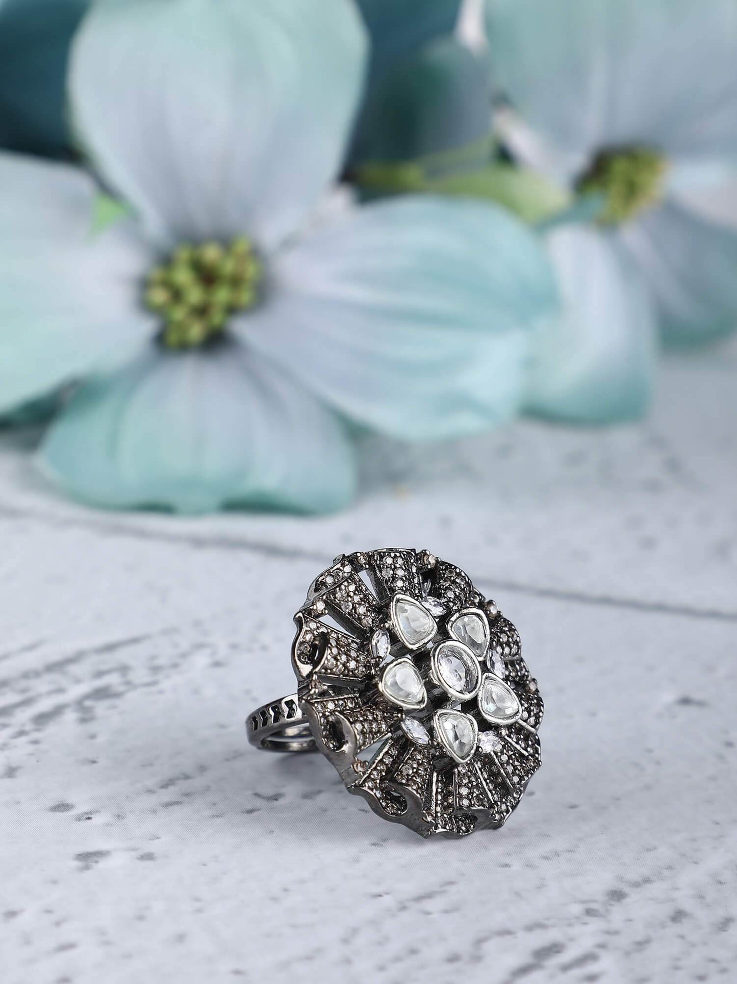 22KT Gold Plated Kundan Classic Grey Ring - Auraa Trends