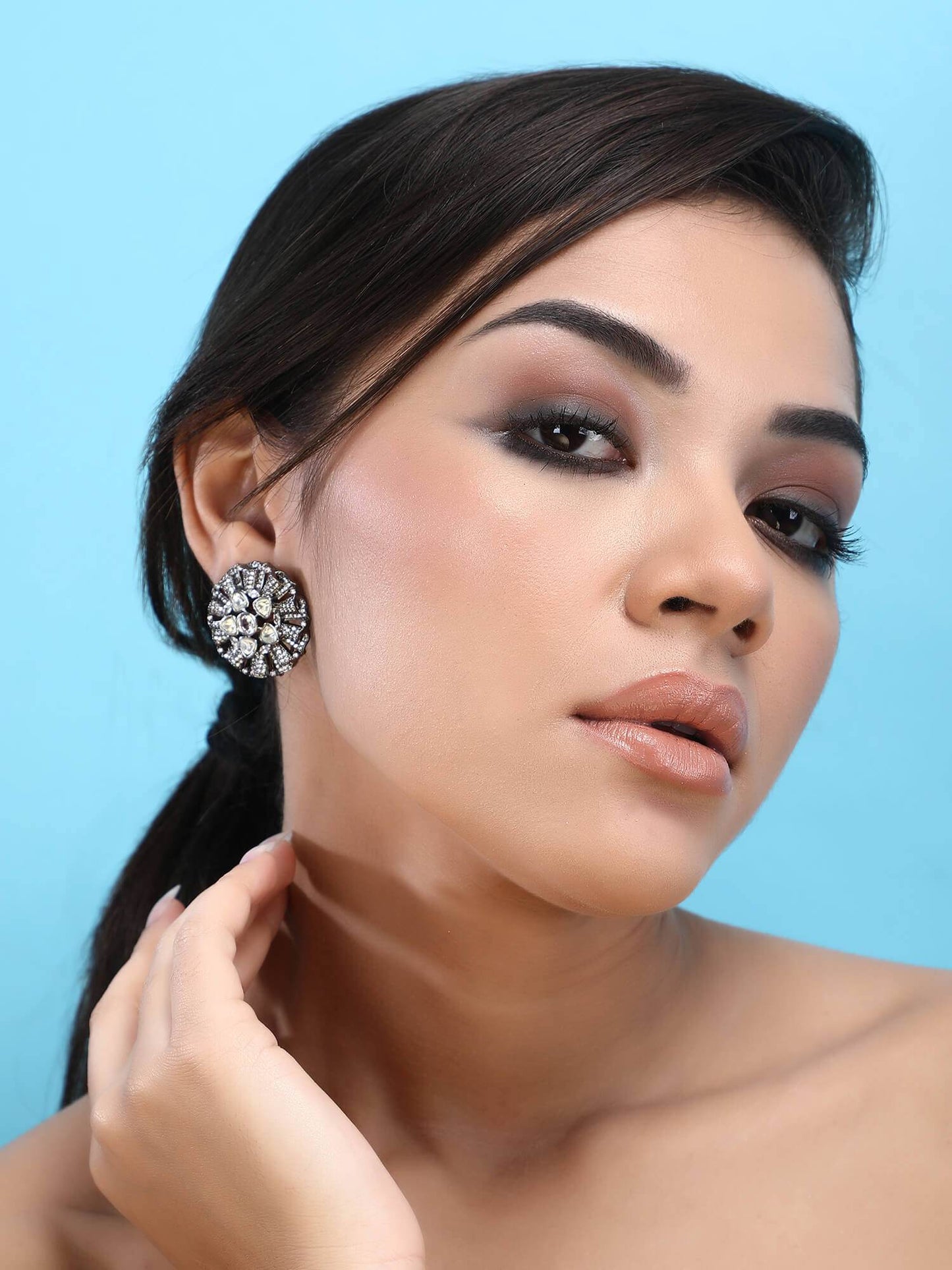 22KT Gold Plated Kundan Classic Grey Studs Earring Set - Auraa Trends