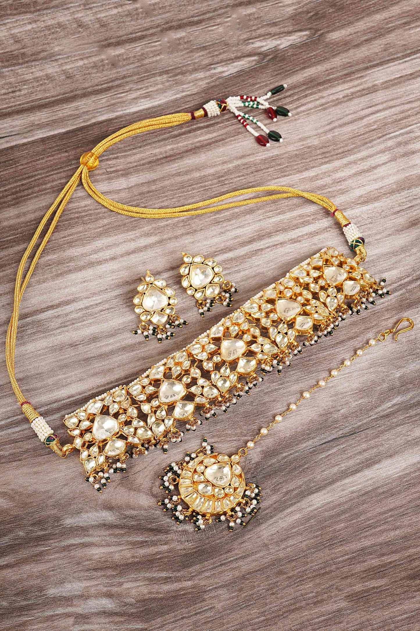 Shining Gold Plated Kundan Choker Necklace Set