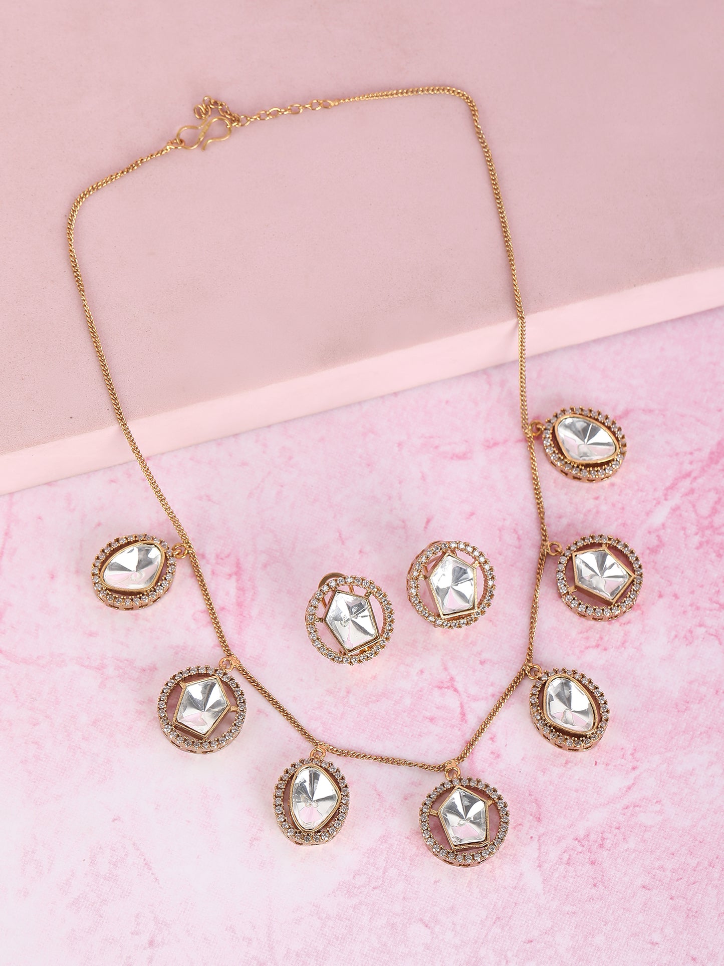 Classic Polki Chic Necklace Set