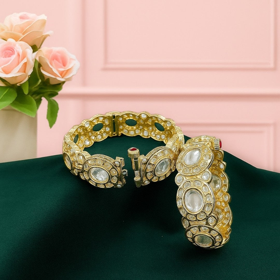 Antique Gold-Plated Kundan Kada Bangles with Red Accents