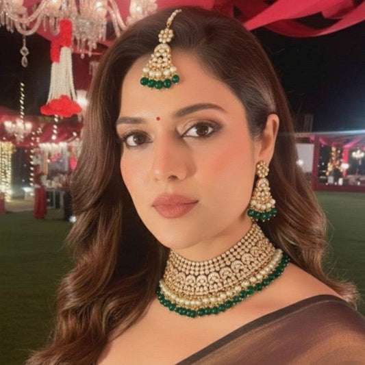 Bridal Kundan Choker Necklace Set with Green Beads & Pearls - Auraa Trends