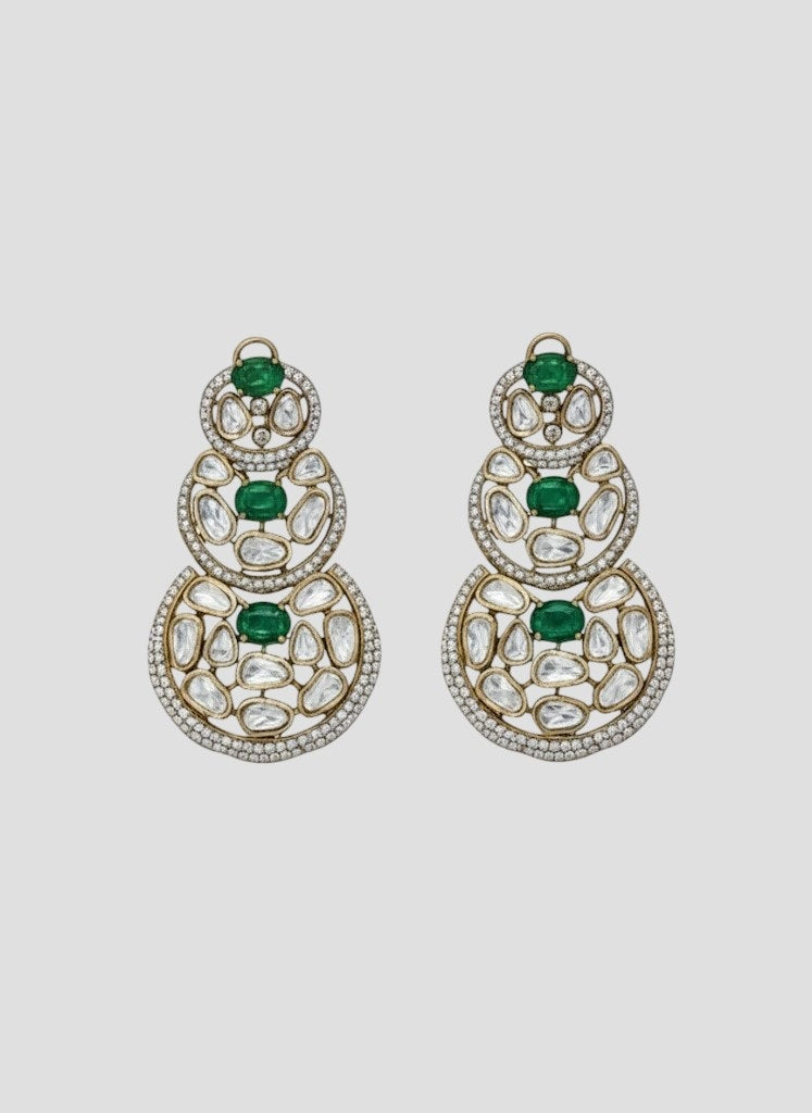 “Bridal Kundan choker necklace set with green emerald stones and matching earrings – Polki wedding jewelry