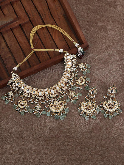 Ornate Gold Kundan Necklace Set