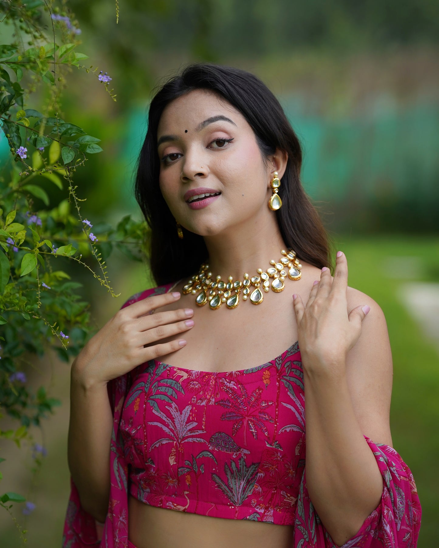 Gold Plated Kundan Radiant Choker Set For Women