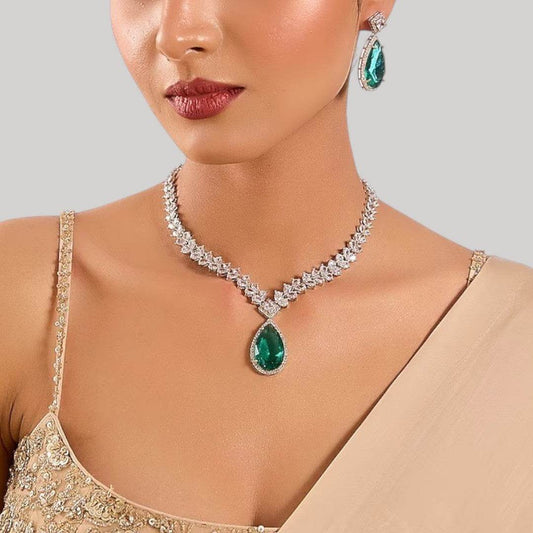 Emerald Green Teardrop Necklace Set with Matching Earrings - Auraa Trends