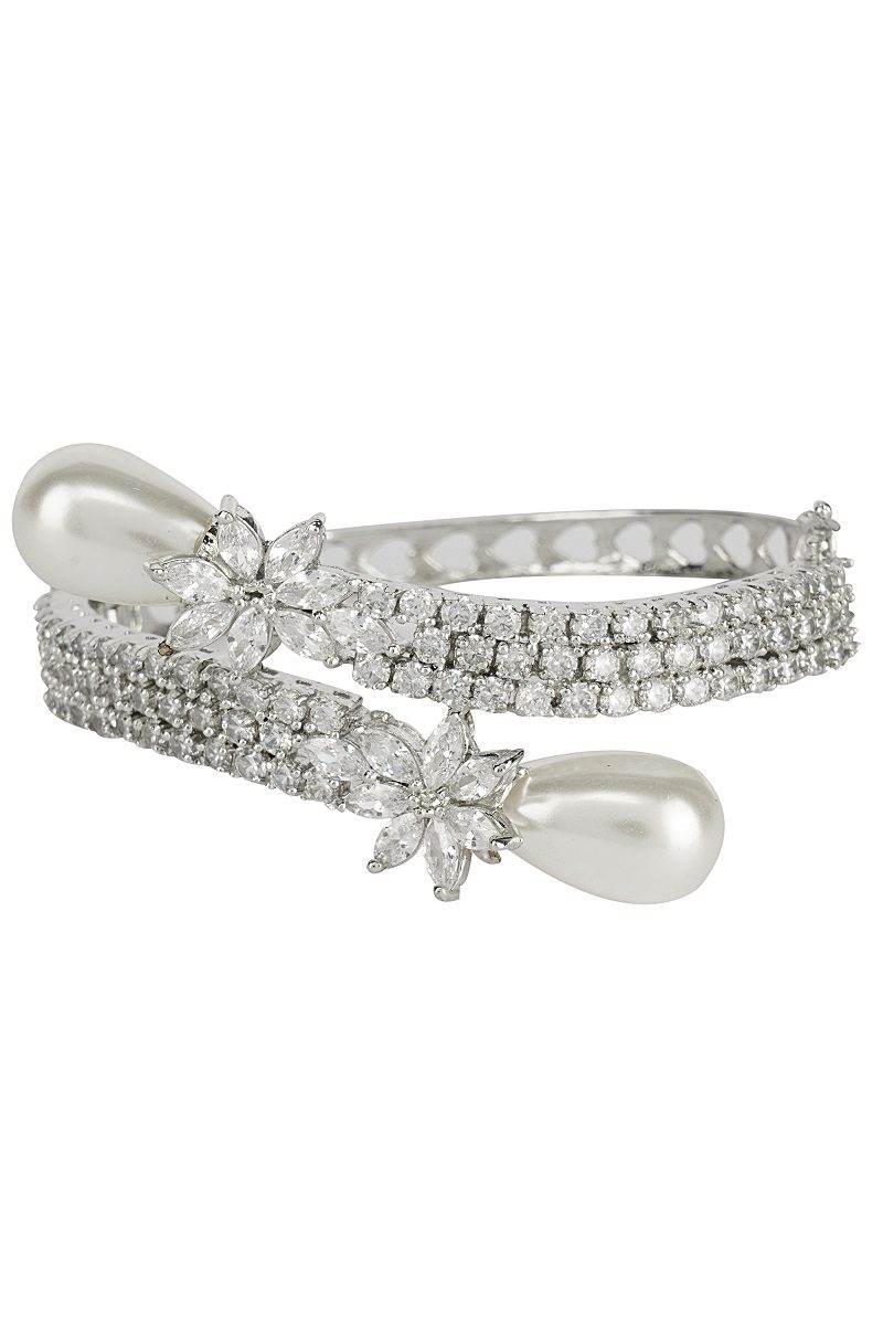 Alluring American Diamond Bracelet - Auraa Trends