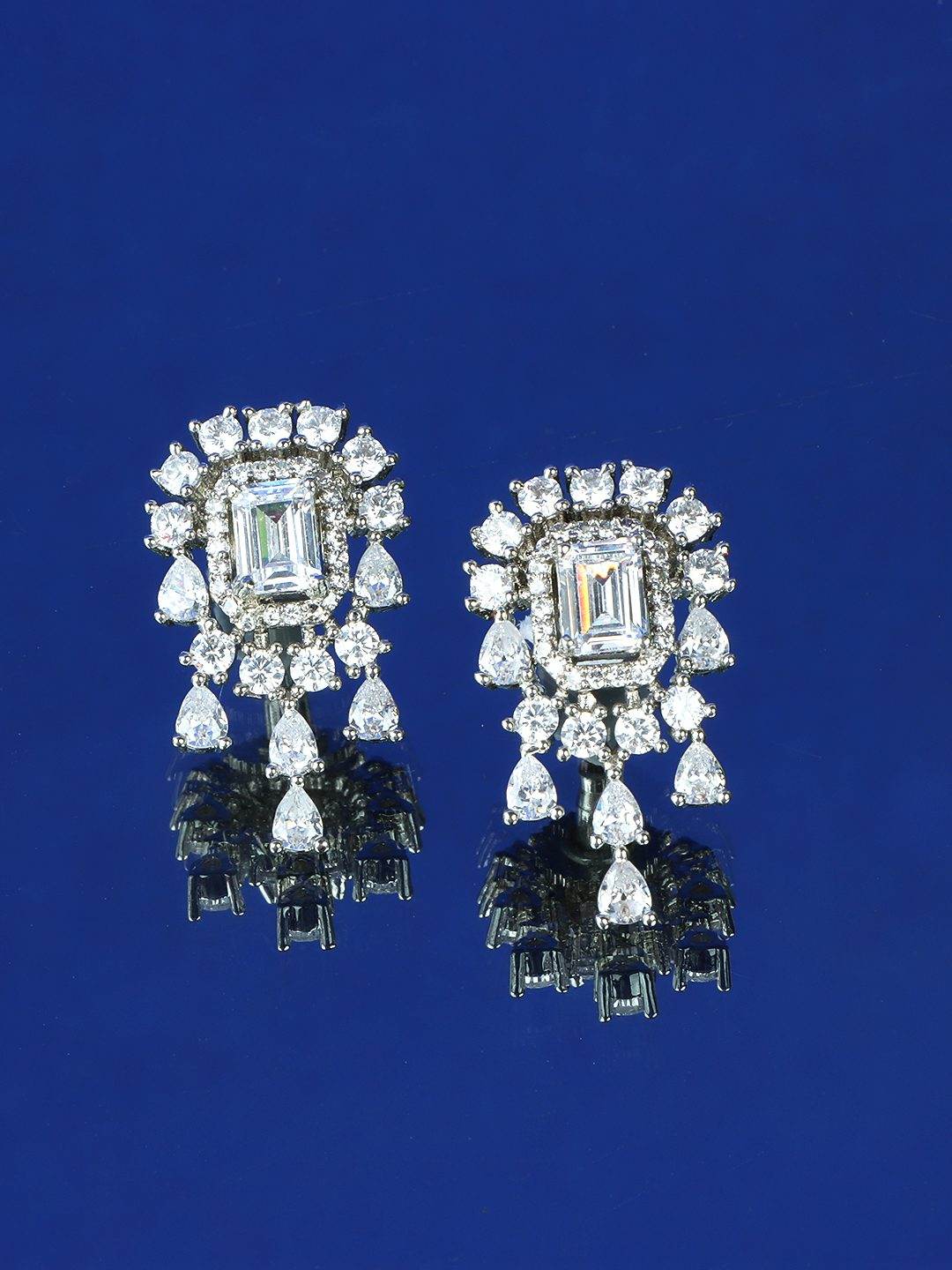Alluring Rhodium Plated American Diamond Stud Earrings - Auraa Trends