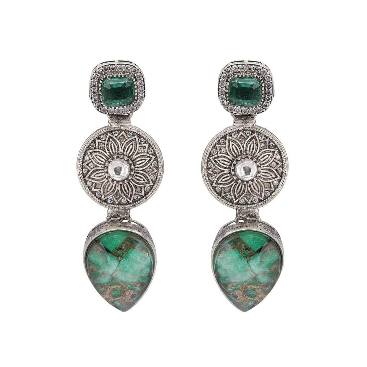 Antique Tribal-Inspired Silver Necklace Set with Gemstone Accents - Auraa Trends