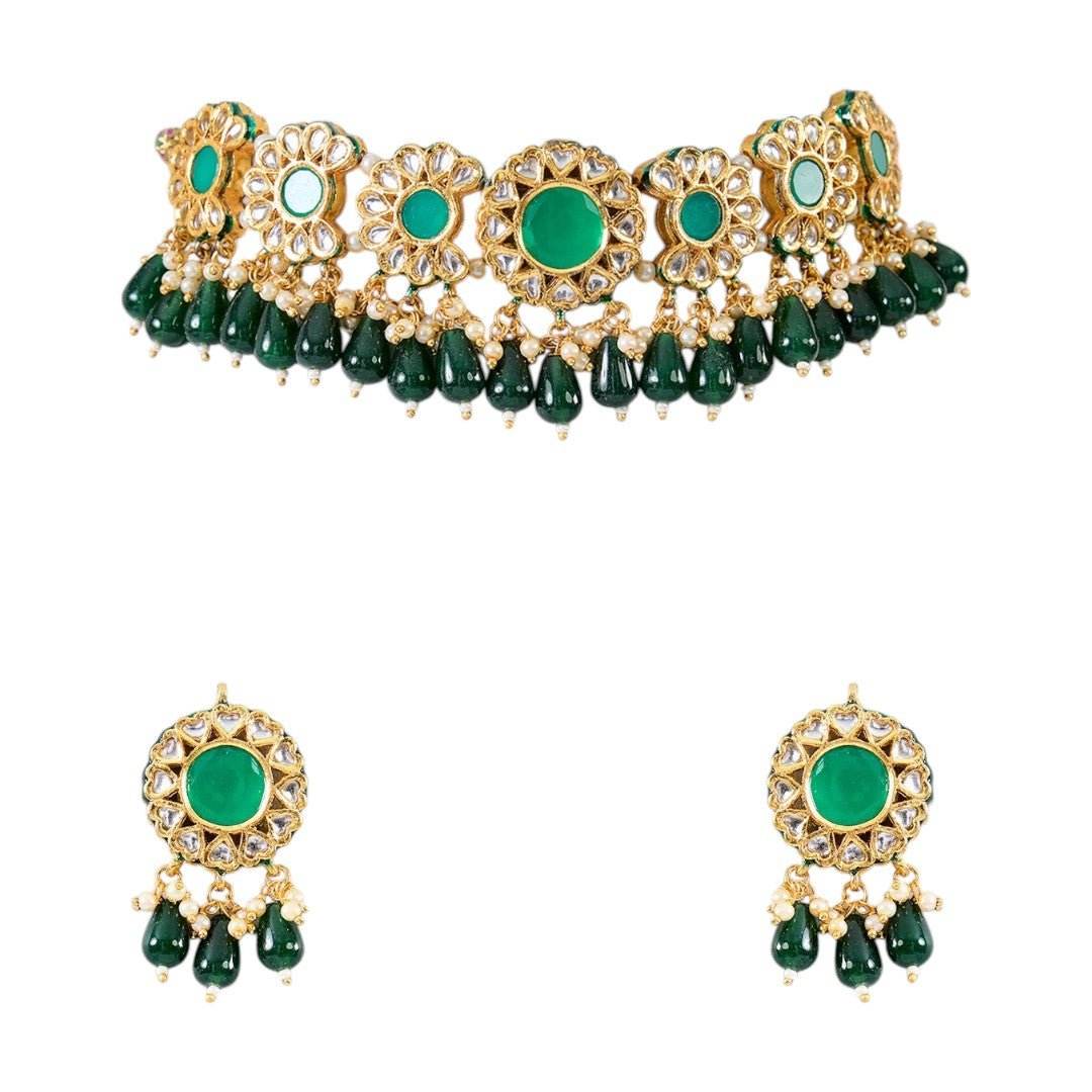 Beautiful Green Kundan Choker Necklace Set with Earrings –Traditional Bridal Jewelry - Auraa Trends