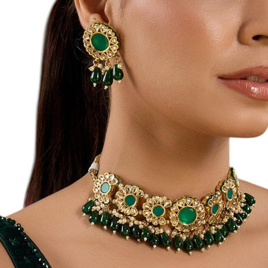 Beautiful Green Kundan Choker Necklace Set with Earrings –Traditional Bridal Jewelry - Auraa Trends