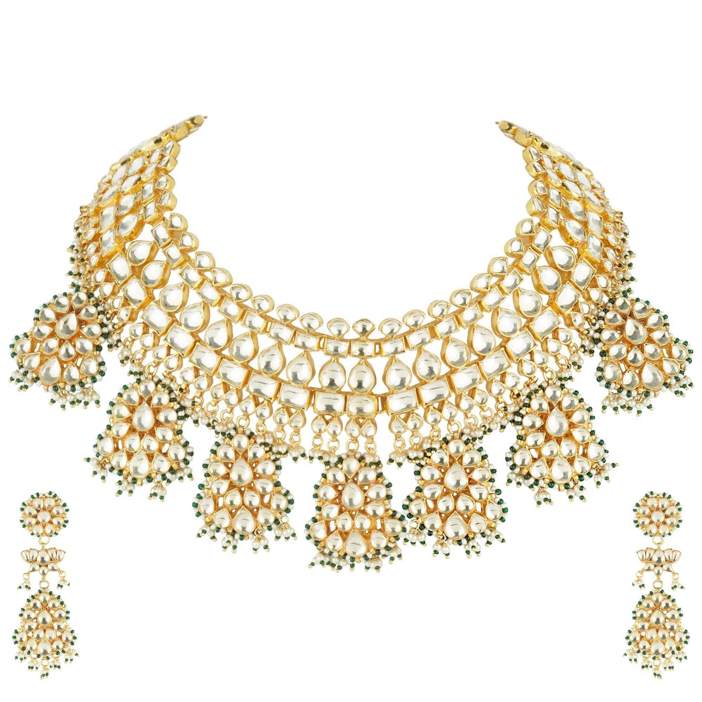 Bedazzling Kundan Necklace Set. Meticulously crafted with gold plating - Auraa Trends