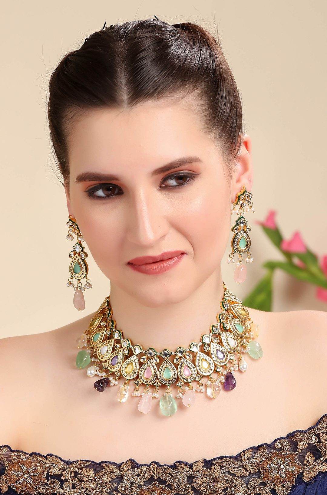 Brilliant Gold Plated Kundan Necklace Set - Auraa Trends