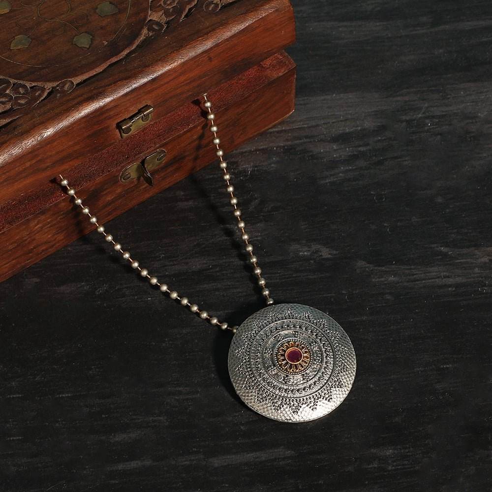 Buy Aviana Dainty Oxidized Silver Statement Pendant Necklace for Women - Auraa Trends