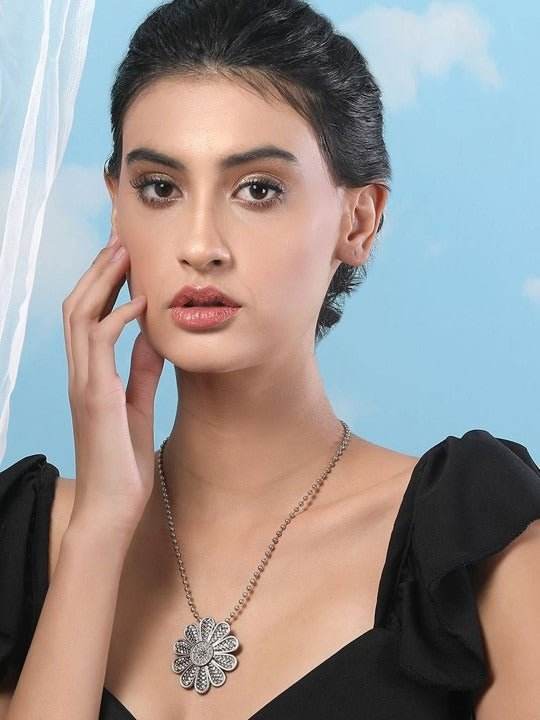 Buy Aviana Silver Plated Floral Shaped Pendant With Chain - Auraa Trends