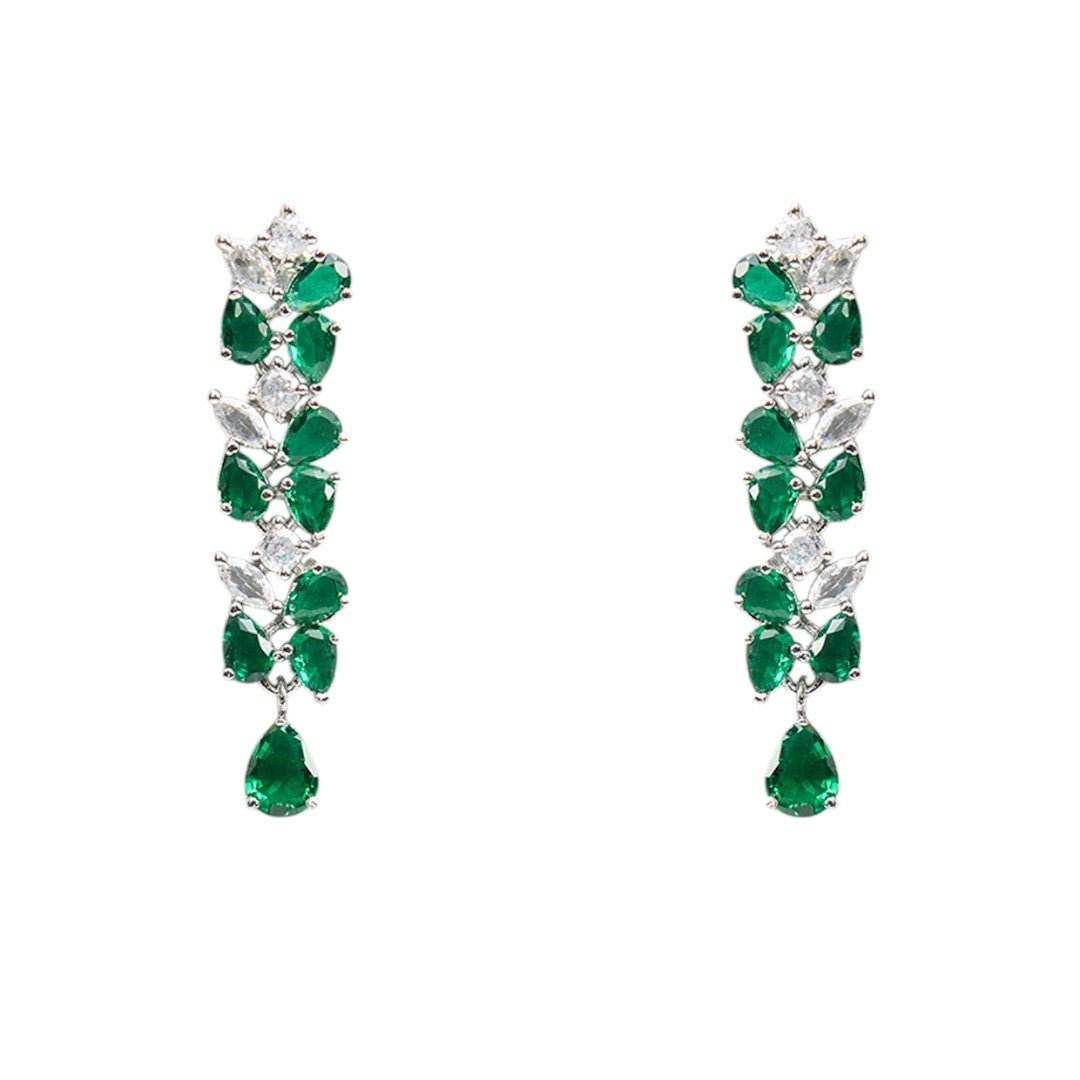 Chic Emerald Green and White Stone Necklace Set – Contemporary Partywear Jewelry - Auraa Trends
