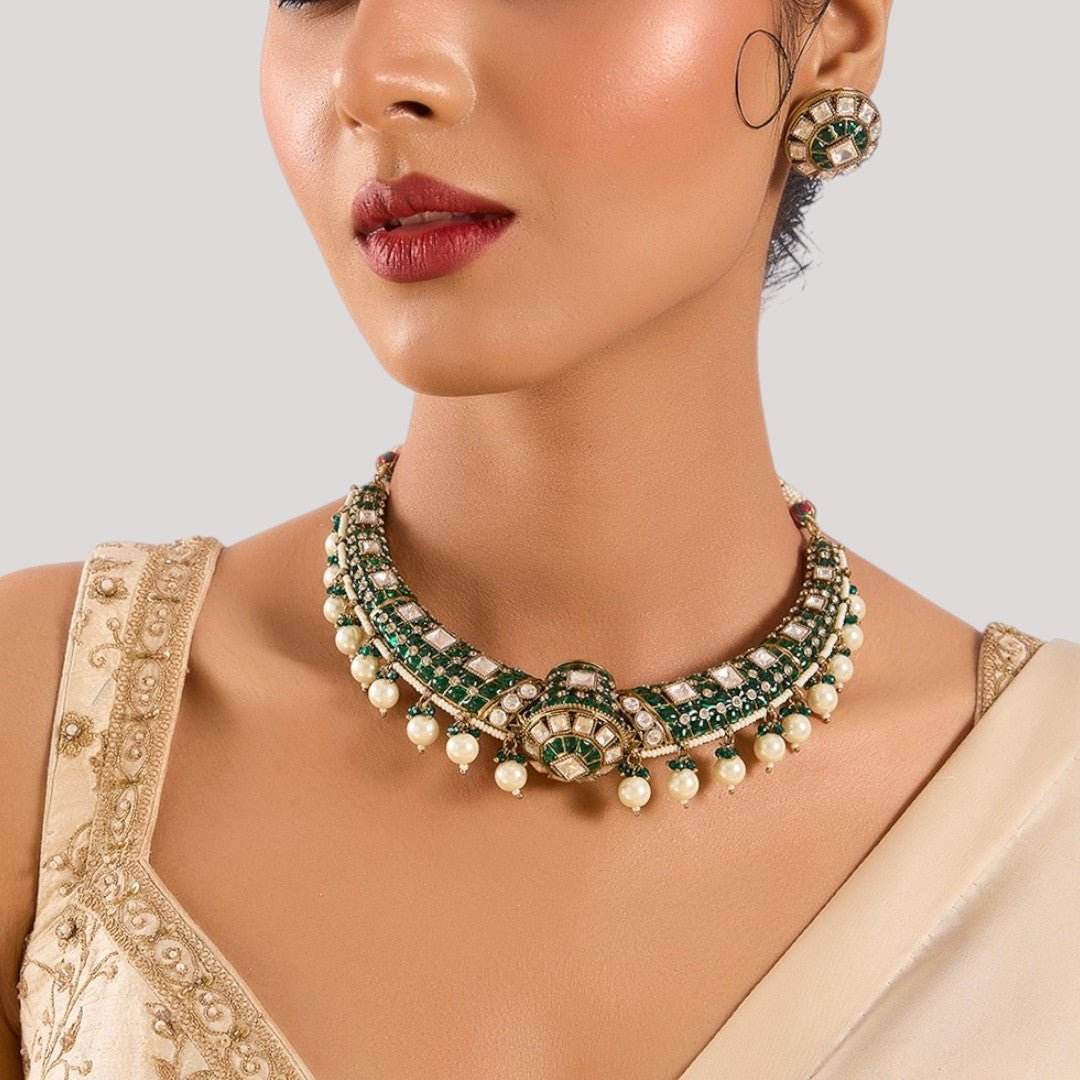 Classic Green Kundan Pearl Choker Necklace Set with Stud Earrings - Auraa Trends