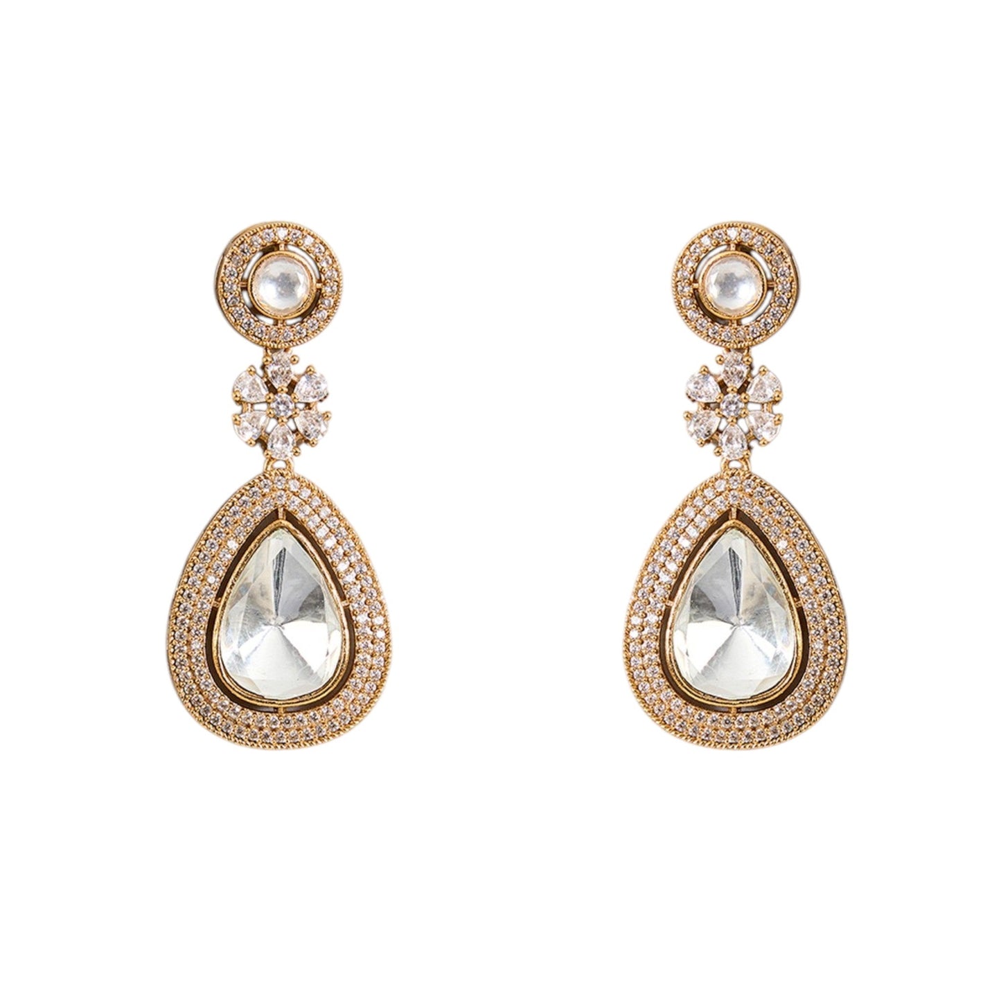 Classic White Kundan Choker Necklace Set with Earrings for Bridal & Wedding Wear - Auraa Trends - Necklace - - Auraa Trends - “White kundan choker necklace set with teardrop stones and earrings” “Gold - tone bridal choker necklace with floral kundan work and crystal details” “Traditional Indian jewelry set with white stones for weddings”