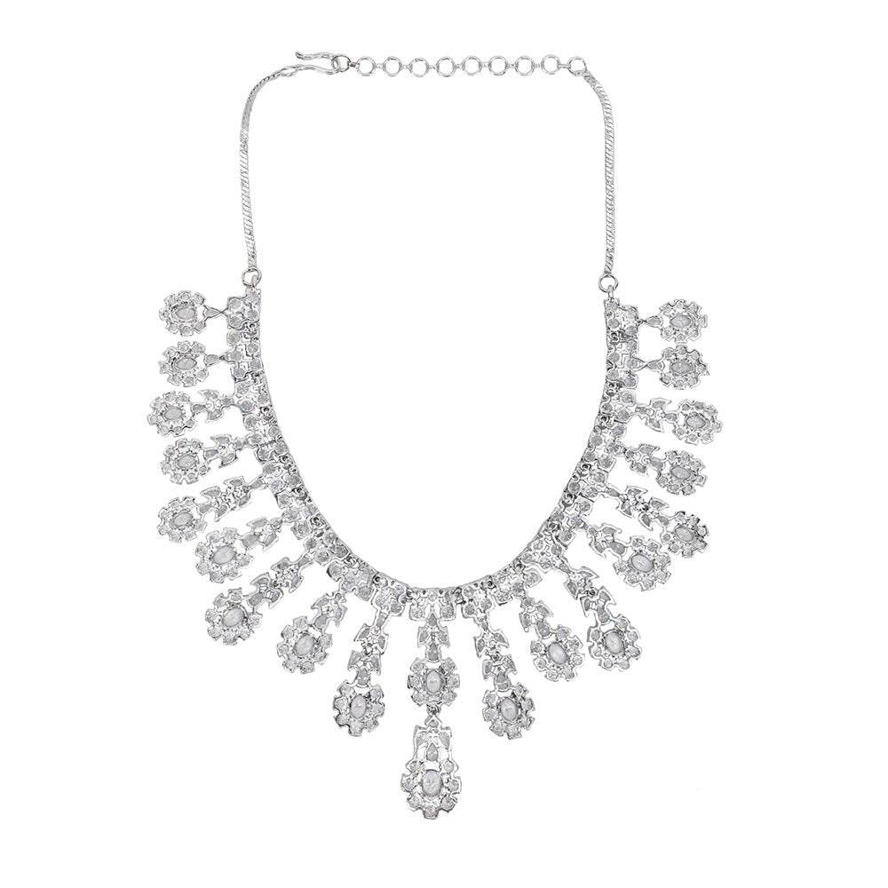 Complete Your Outfit With This Elegant Necklace Set - Auraa Trends