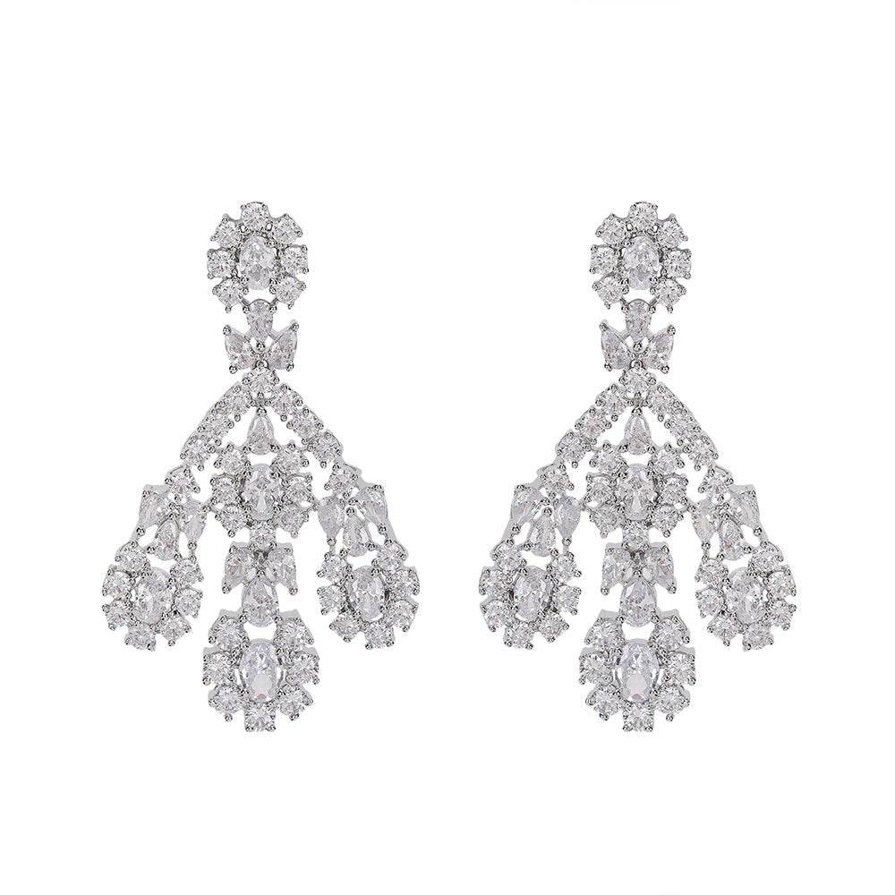 Complete Your Outfit With This Elegant Necklace Set - Auraa Trends