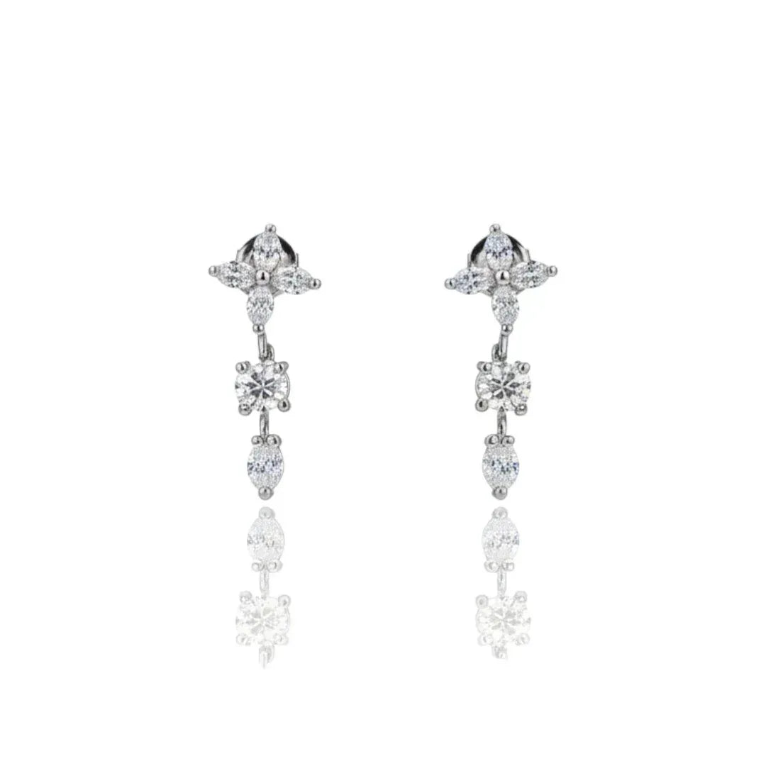 Elegant Floral Diamond Look Choker Necklace Set with Earrings - Auraa Trends