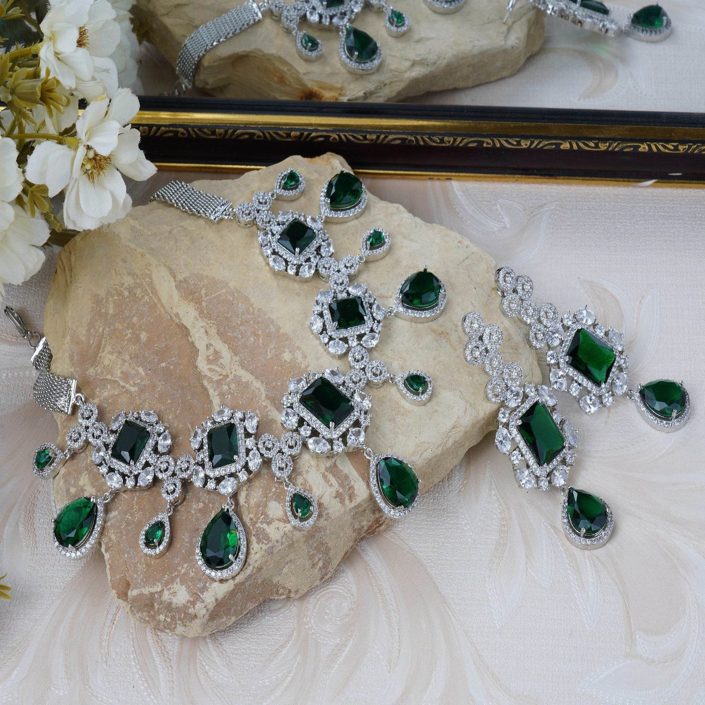 Dazzling Diamonte Necklace Set - Auraa Trends