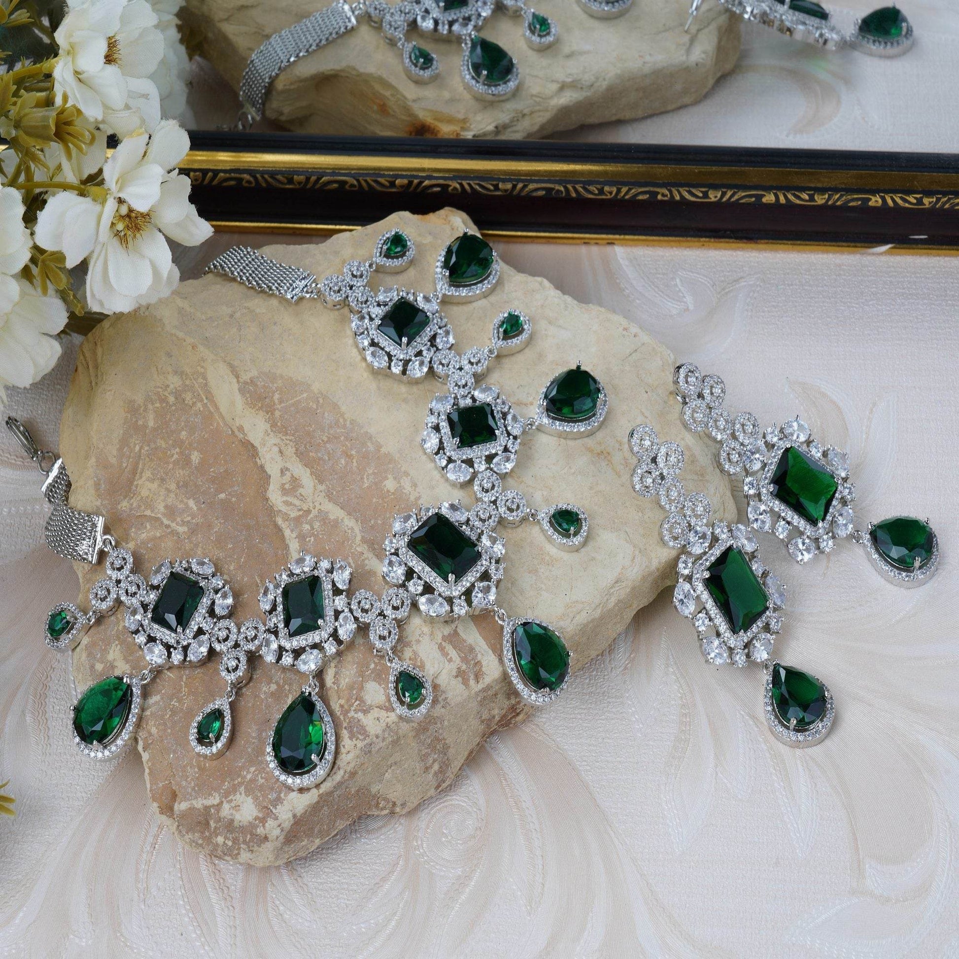 Dazzling Diamonte Necklace Set - Auraa Trends