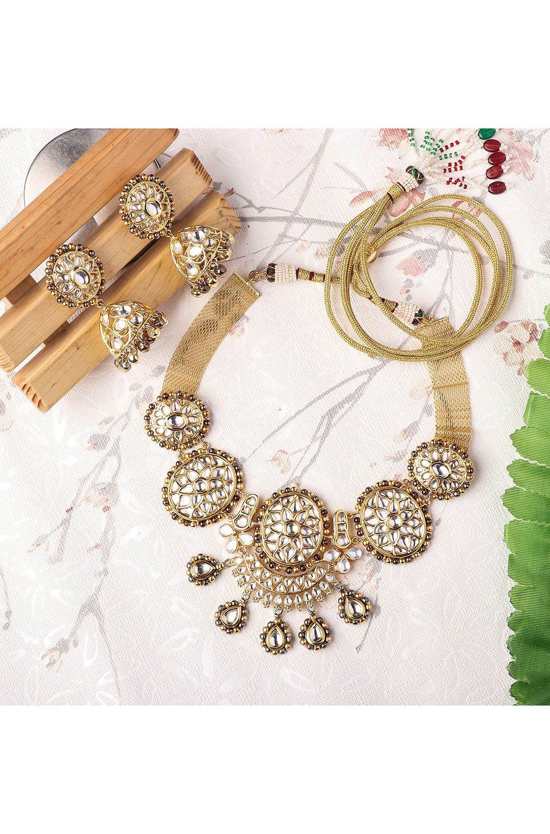 Dazzling Gold Plated Kundan Necklace Sets - Auraa Trends