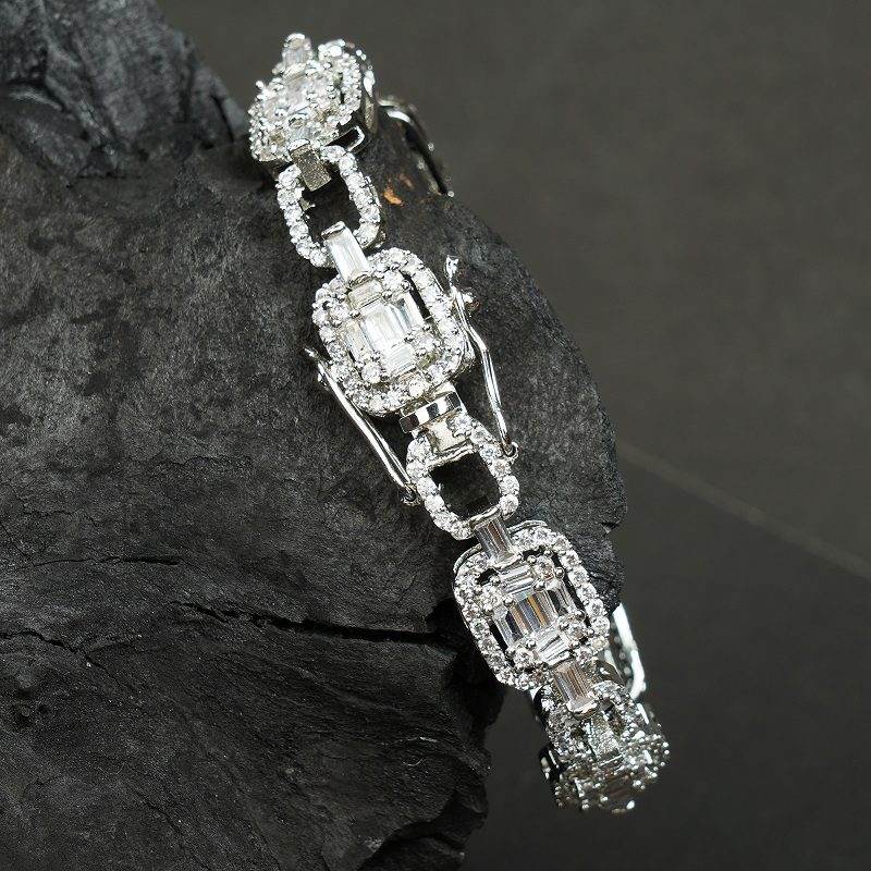 Delicate Silver Finish Diamond Studded Bracelet - Auraa Trends