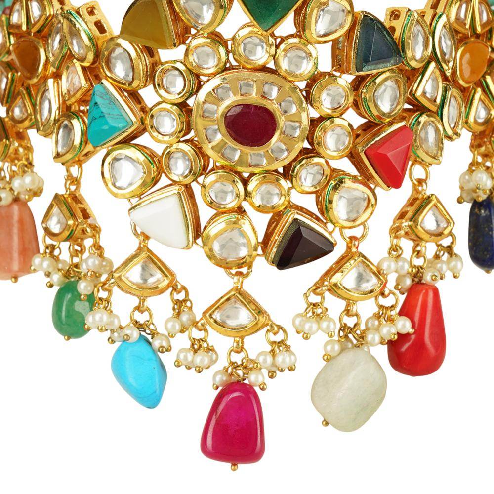 Dignified Kundan Necklace Set 22KT Gold Plated - Auraa Trends