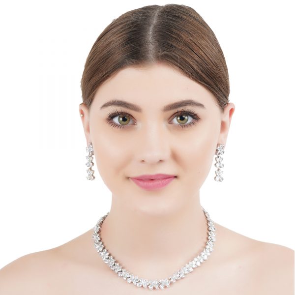 Aristocratic Diamonte Necklace Set