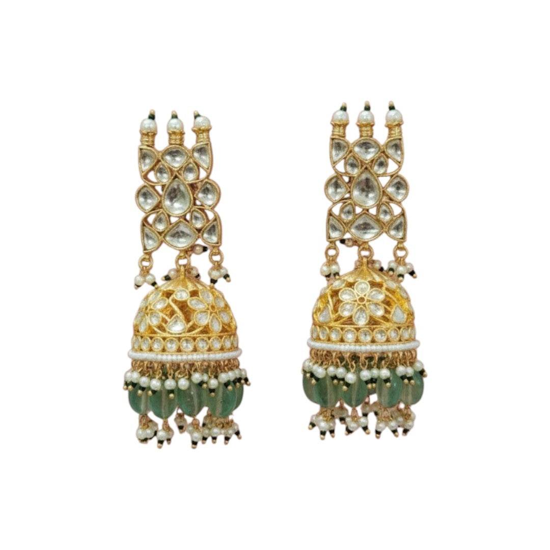 Gold-Plated Kundan Choker Necklace Set with Green Beads & Jhumka Earrings - Auraa Trends