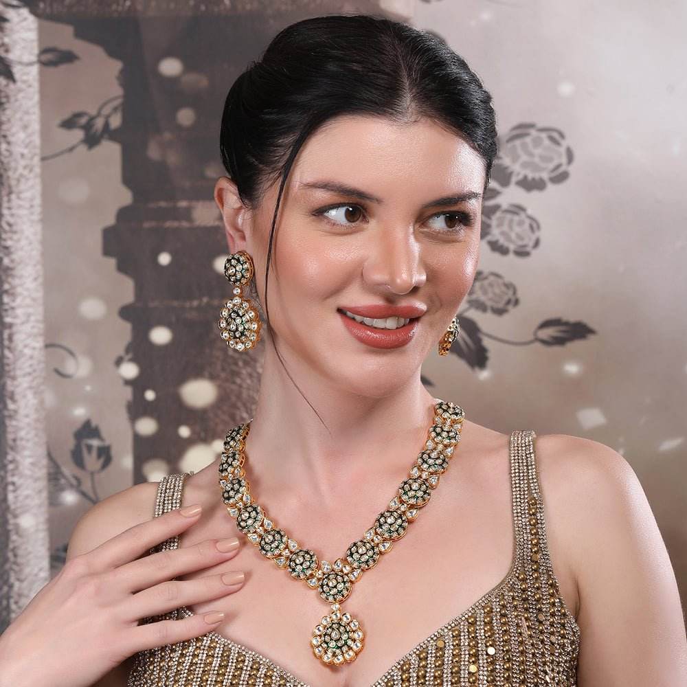 Elegant Gold-Plated Kundan Bridal Necklace Set - Auraa Trends