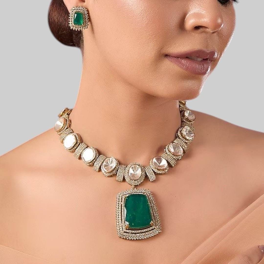 Elegant Green Pendant Kundan Choker Necklace Set with Stud Earrings for Women - Auraa Trends