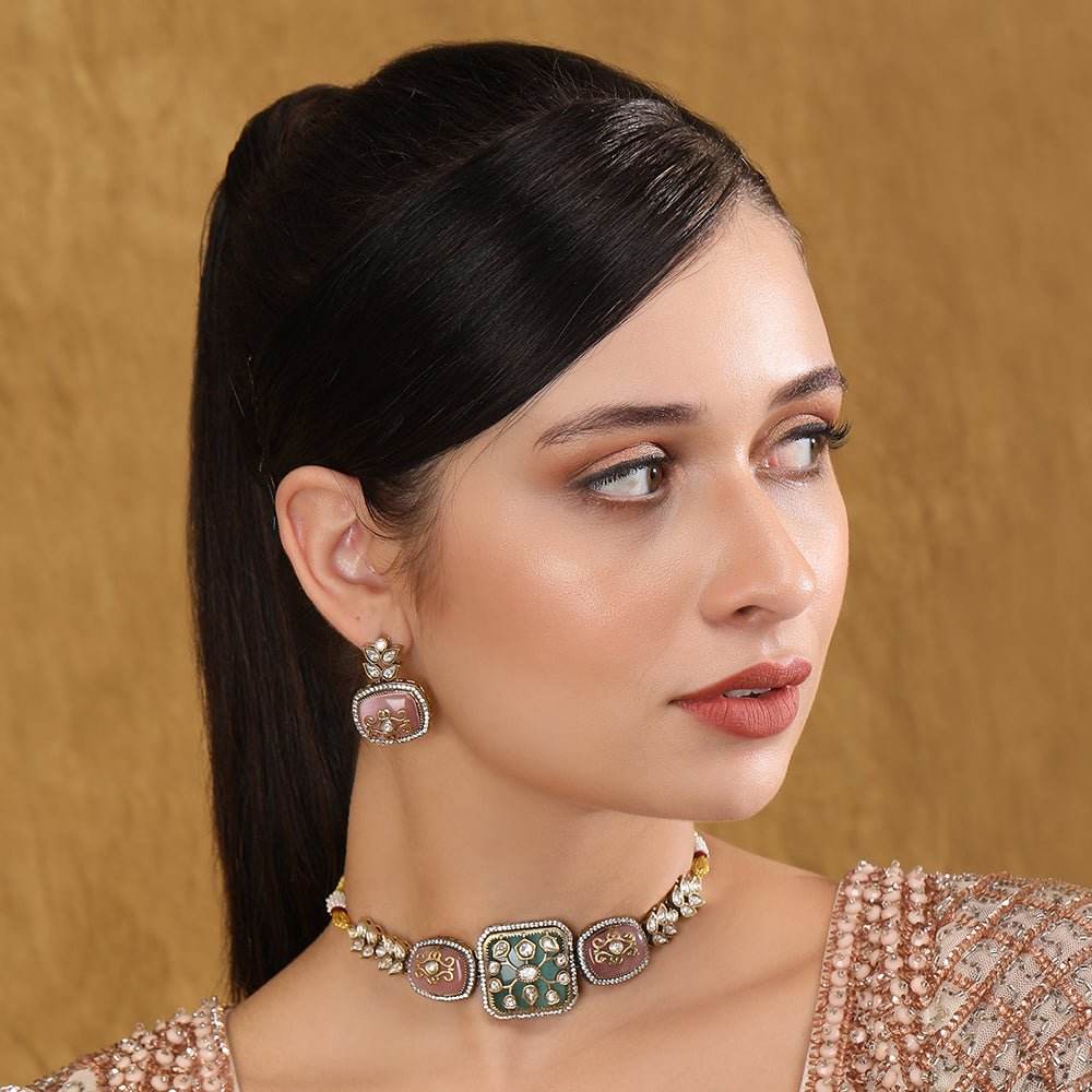 Elegant Handcrafted Necklace Set with Matching Earrings - Auraa Trends