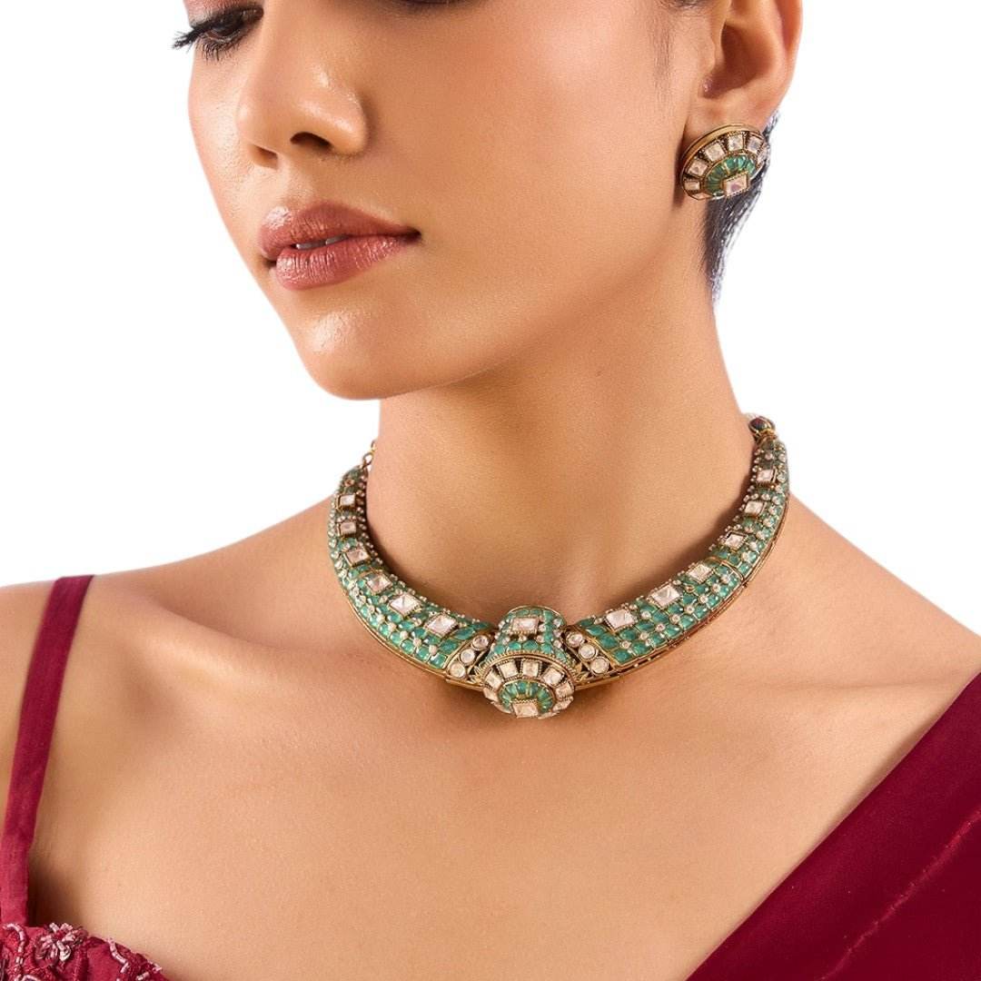 Elegant Mint Green and Pearl Choker Necklace with Matching Earrings - Auraa Trends