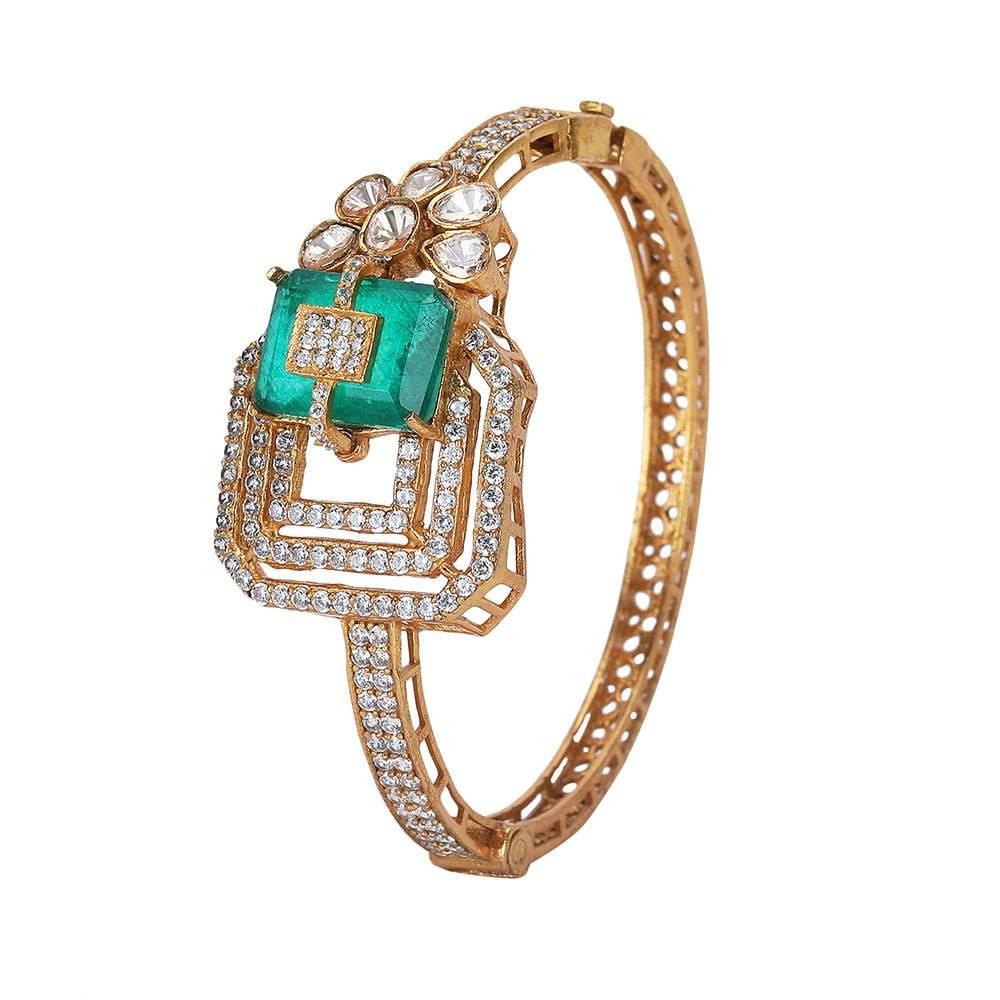 Elegant Moissanite & Emerald Gold-Tone Bracelet - Auraa Trends