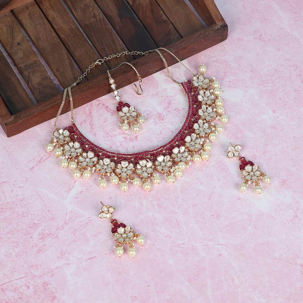 Elegant Ruby Kundan Bridal Choker Necklace Set with Maangtikka - Auraa Trends