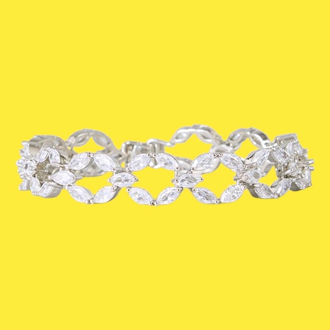 Elegant Silver-Toned Cubic Zirconia Leaf Design Bracelet for Women - Auraa Trends