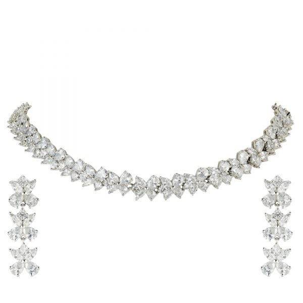 Elevate your style and make a statement with this stunning set. - Auraa Trends
