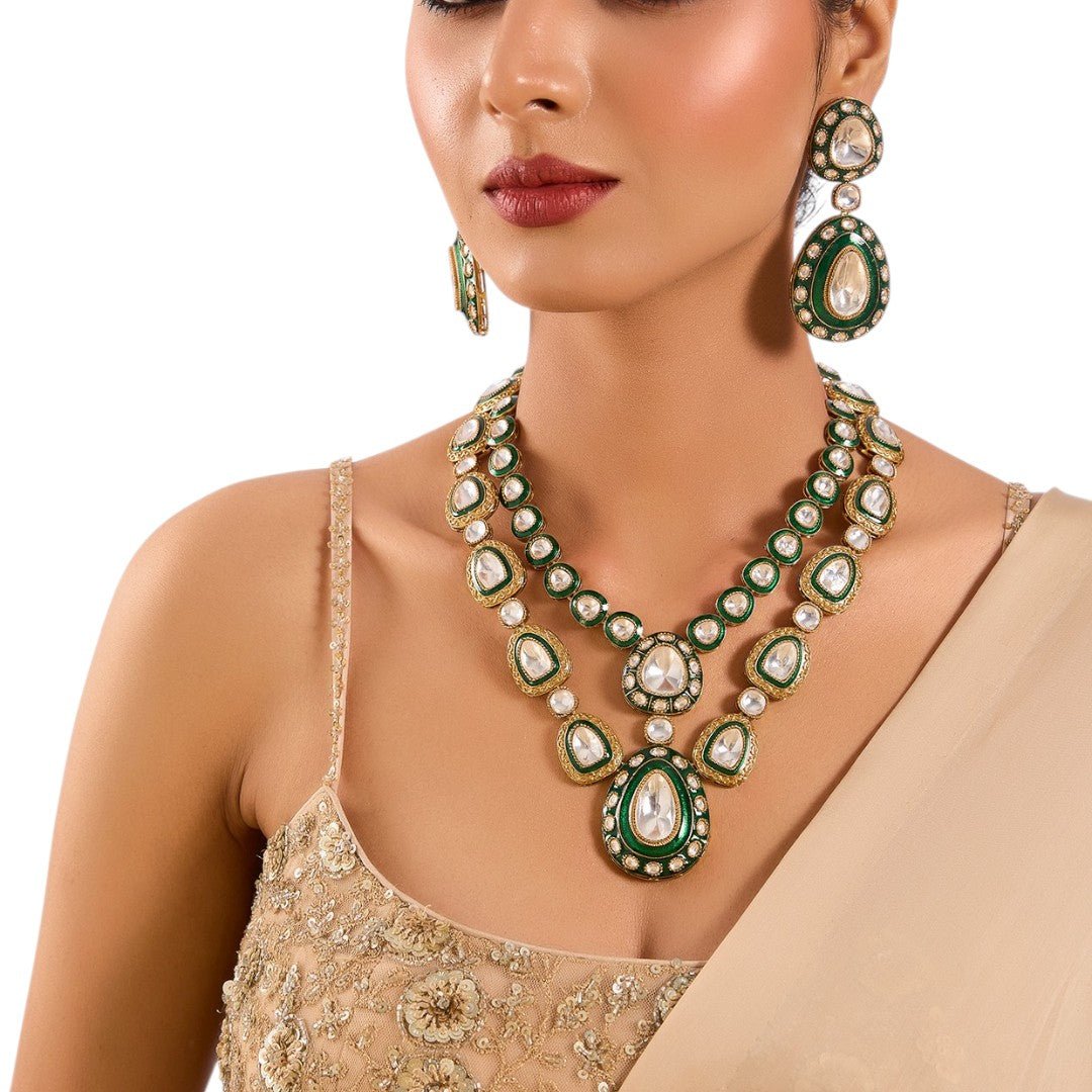 Emerald Green & Kundan Pearl Bridal Necklace Set - Auraa Trends - Necklace - Antique gold bridal jewelry Ethnic Earrings
