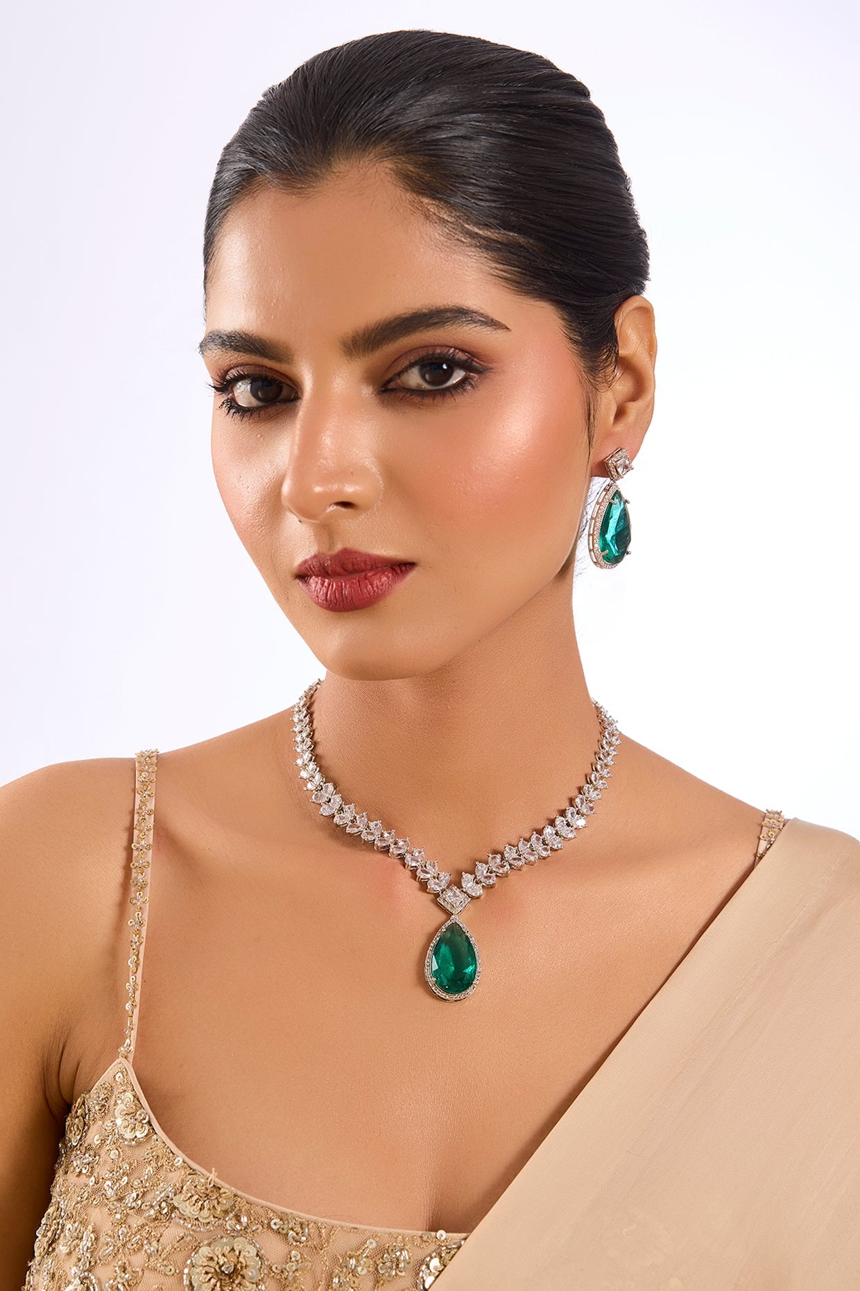 Emerald Green Drop Diamond Necklace with Earrings - Auraa Trends - Necklace Set - - Auraa Trends - Emerald Green Drop Diamond Necklace with Earrings