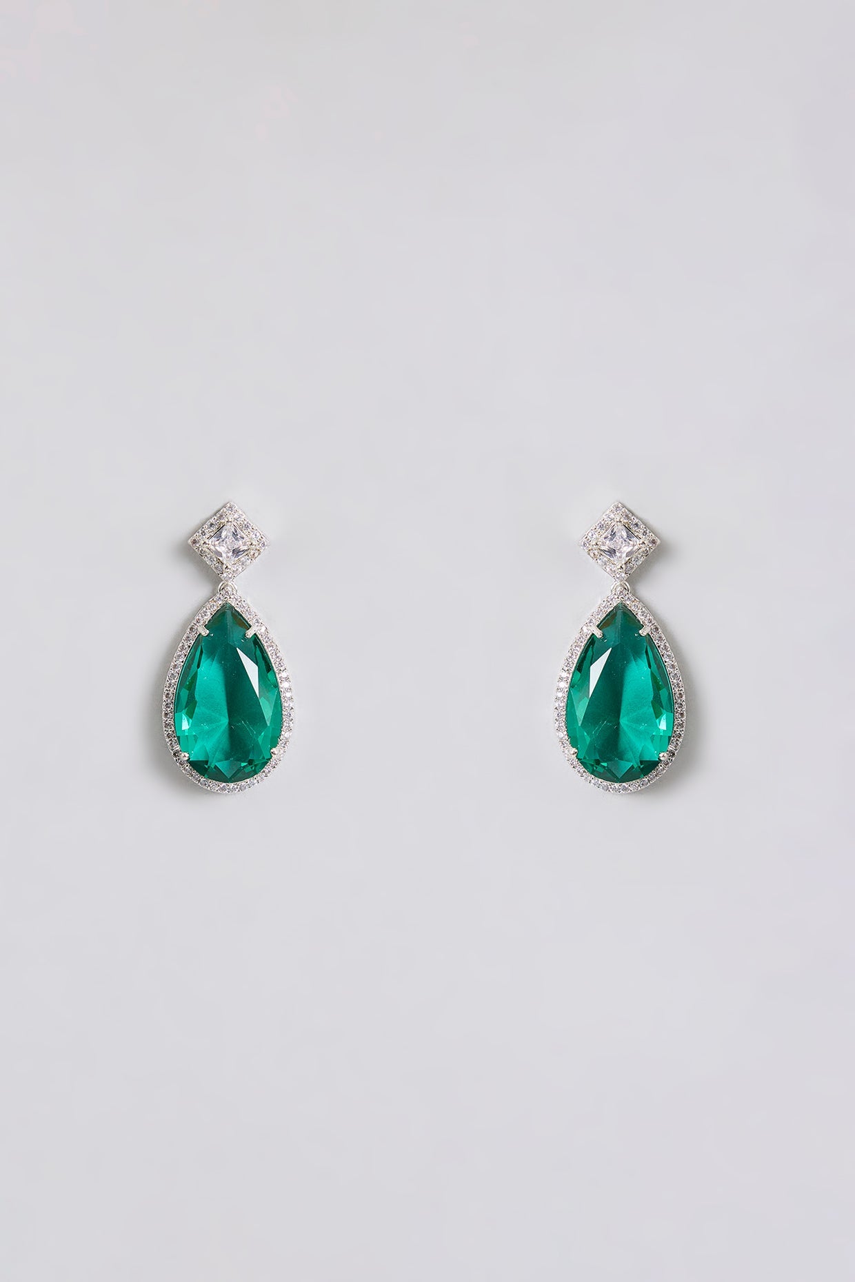 Emerald Green Drop Diamond Necklace with Earrings - Auraa Trends - Necklace Set - - Auraa Trends - Emerald Green Drop Diamond Necklace with Earrings