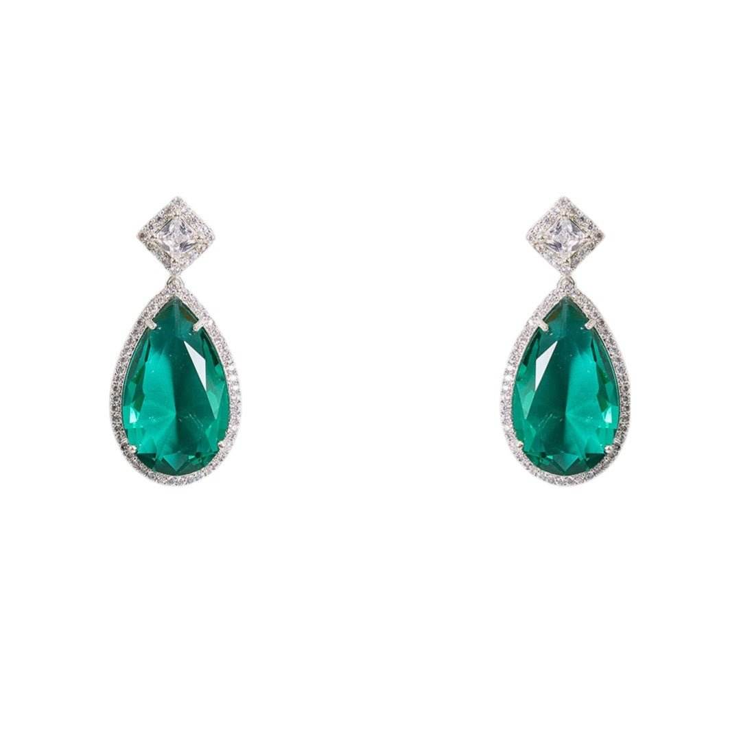 Emerald Teardrop Diamond-Cut Necklace Set in Silver Finish - Auraa Trends