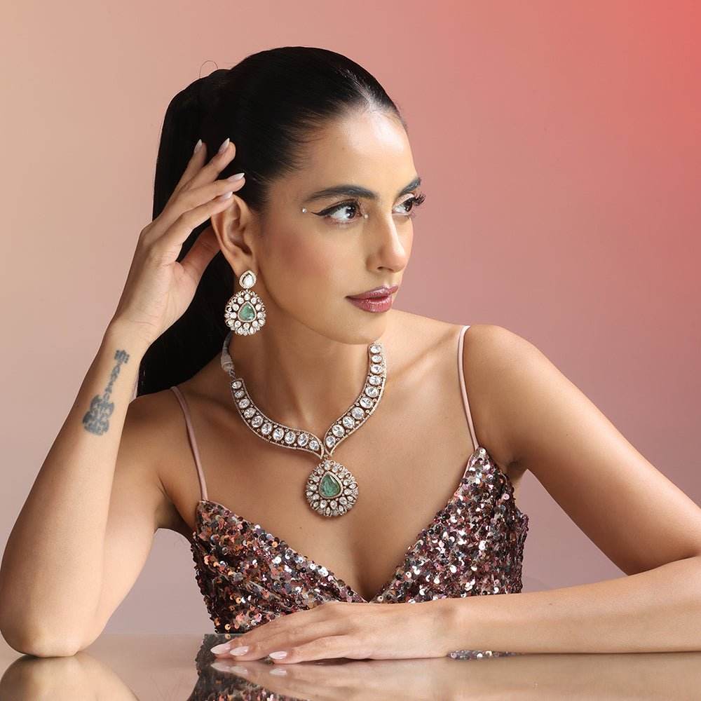 Emerald Teardrop Polki Necklace Set with Crystal-Studded Statement Earrings - Auraa Trends