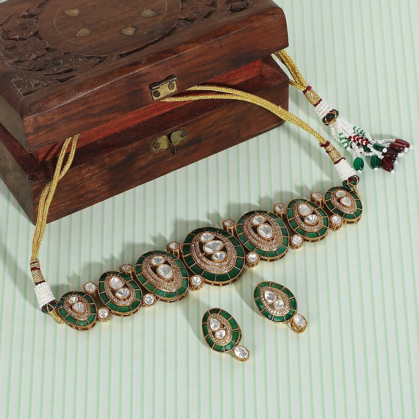 exquisite green and gold Choker necklace set, complemented by matching earrings - Auraa Trends